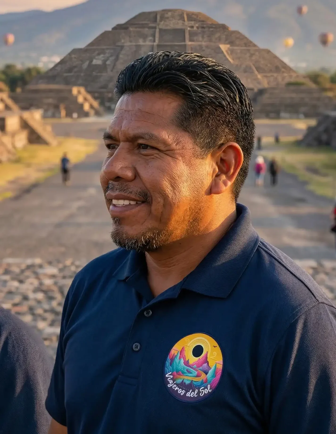 Retrato de Martín Reyes, propietario y guía nativo certificado de Viajeros del Sol en Teotihuacán.